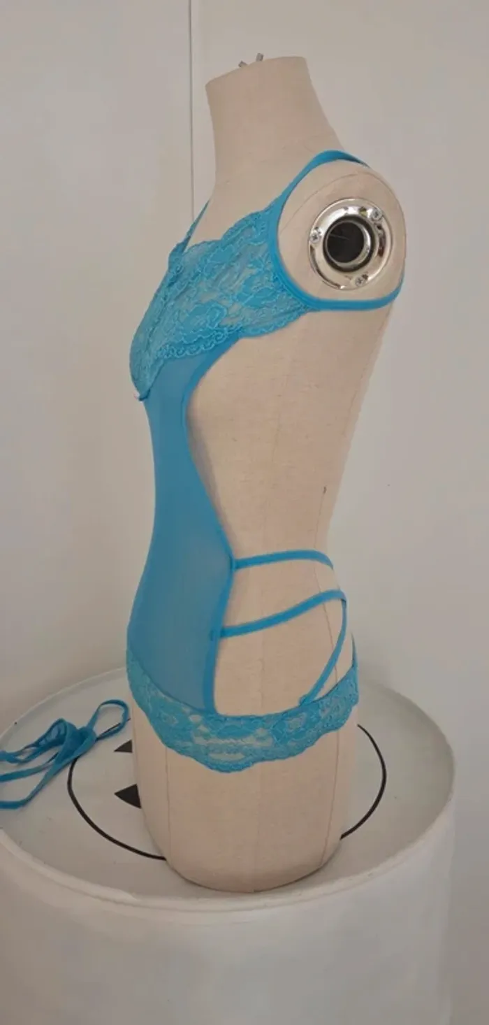 Ensemble lingerie bleu – nuisette + string assorti - photo numéro 3