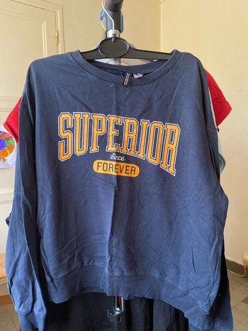 Pull bleu marine, taille M