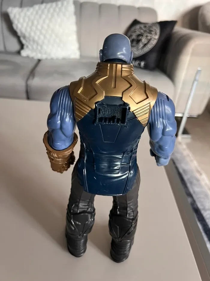 Thanos – Figurine Marvel Legends 30 cm - photo numéro 2