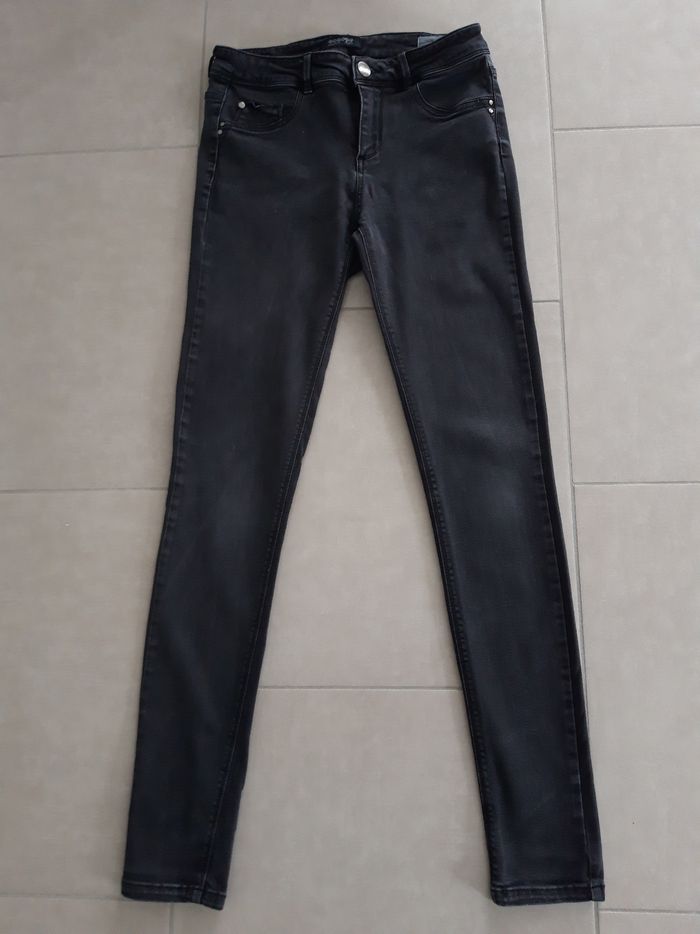 Jean slim Bonobo taille 40 TBE