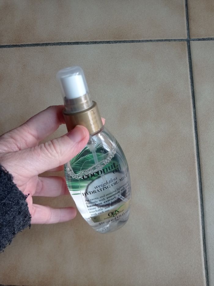 Brume nourrissante cheveux - Huile de coco OGX - photo numéro 2