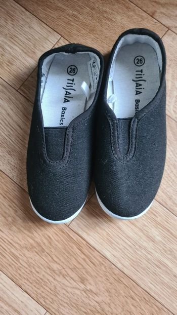 Chausson neuf 26
Tissaia