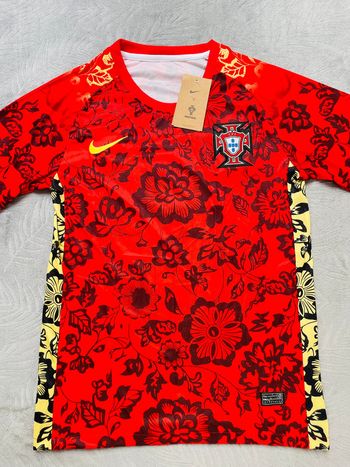 Maillot concept foot Portugal rouge fleurs  taille S