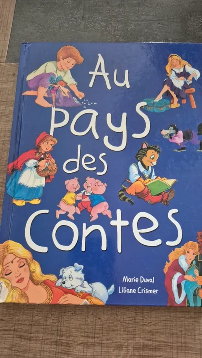Livre "Au pays des contes"