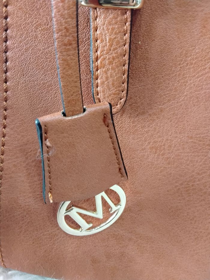 Sac à main 👜 élégant couleur camel parfait état - photo numéro 9