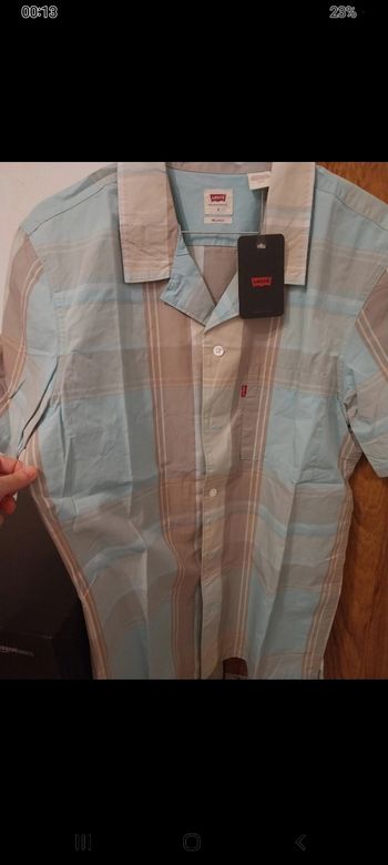 Chemise levis manches courtes neuve avec étiquette 🏷 taille S