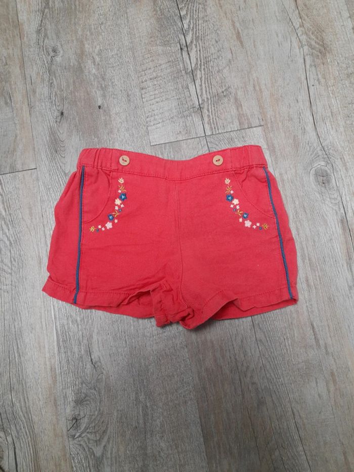Short 4 ans