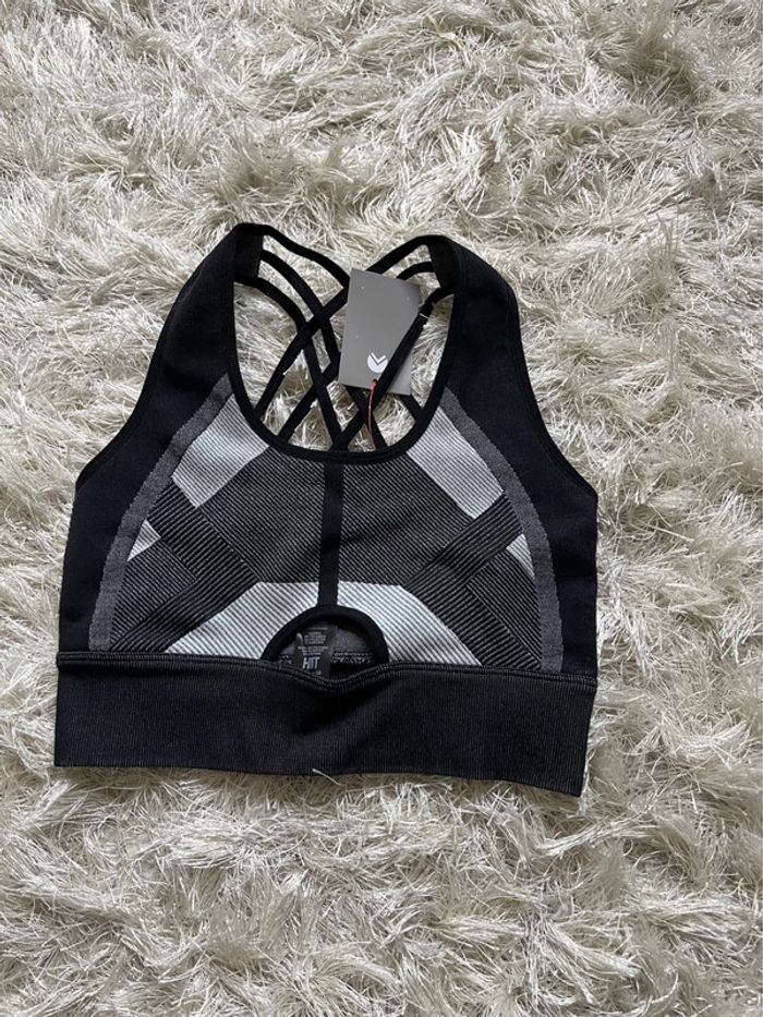 Brassière HIIT neuve 36 - photo numéro 2
