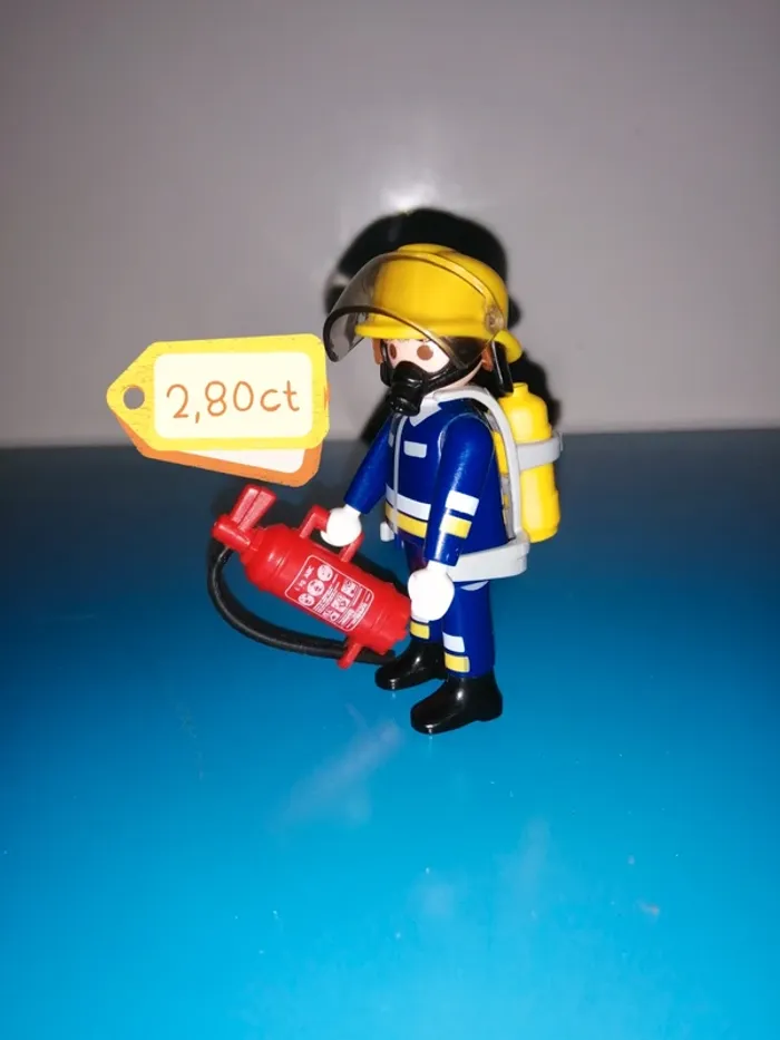 thème* personnage & accessoires / pompier - photo numéro 3