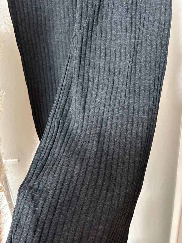 Pantalon gris foncé à rayure shein S neuf - photo numéro 3
