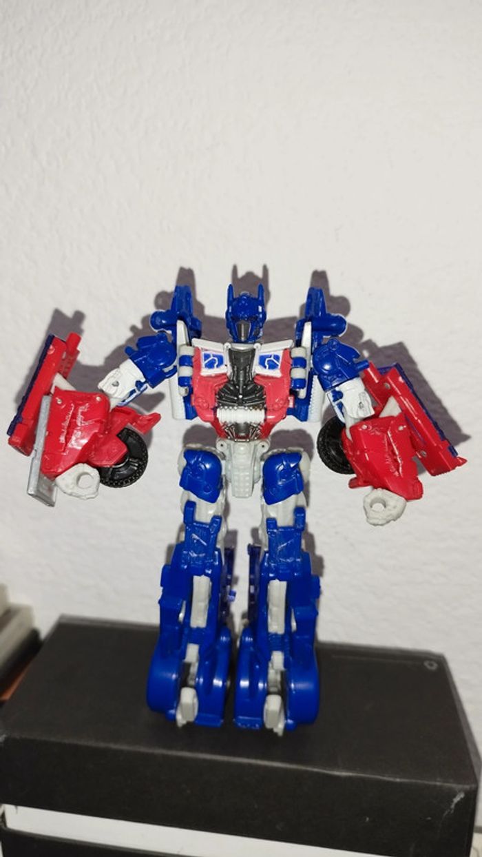 Figurine Transformers Optimus Voyager Class Dark of the Moon figure Hasbro