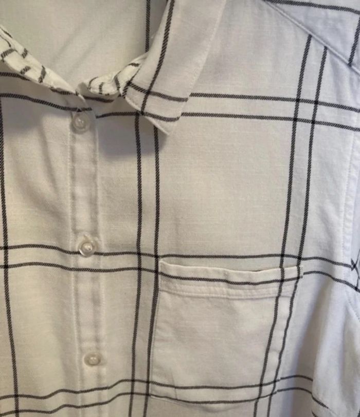 Très belle chemise noir et blanc || taille S || jbc - photo numéro 3