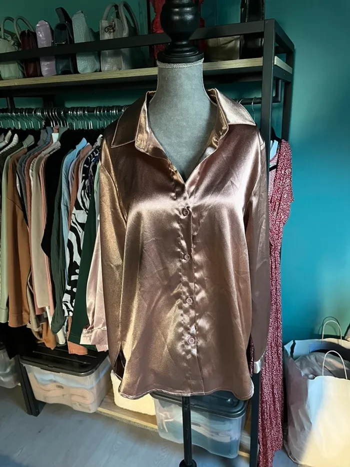 Chemise en satin