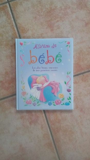album des plus beaux souvenirs de bébé