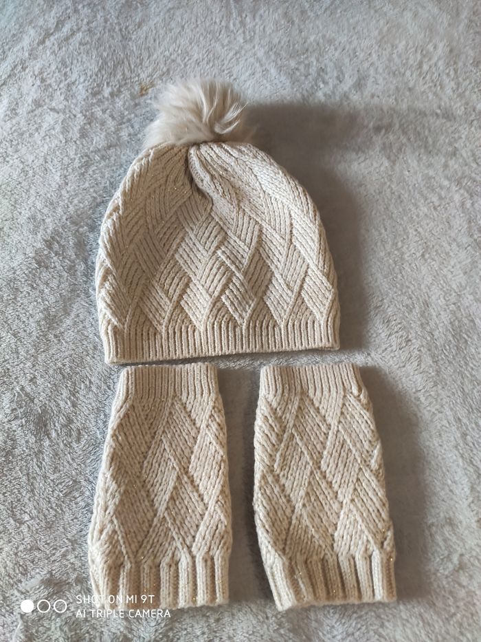 Lot bonnet avec mitaines