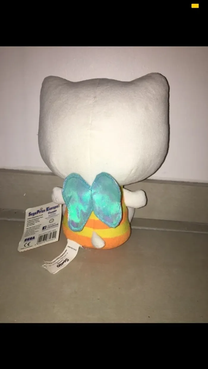 Neuve peluche hello kitty - photo numéro 2