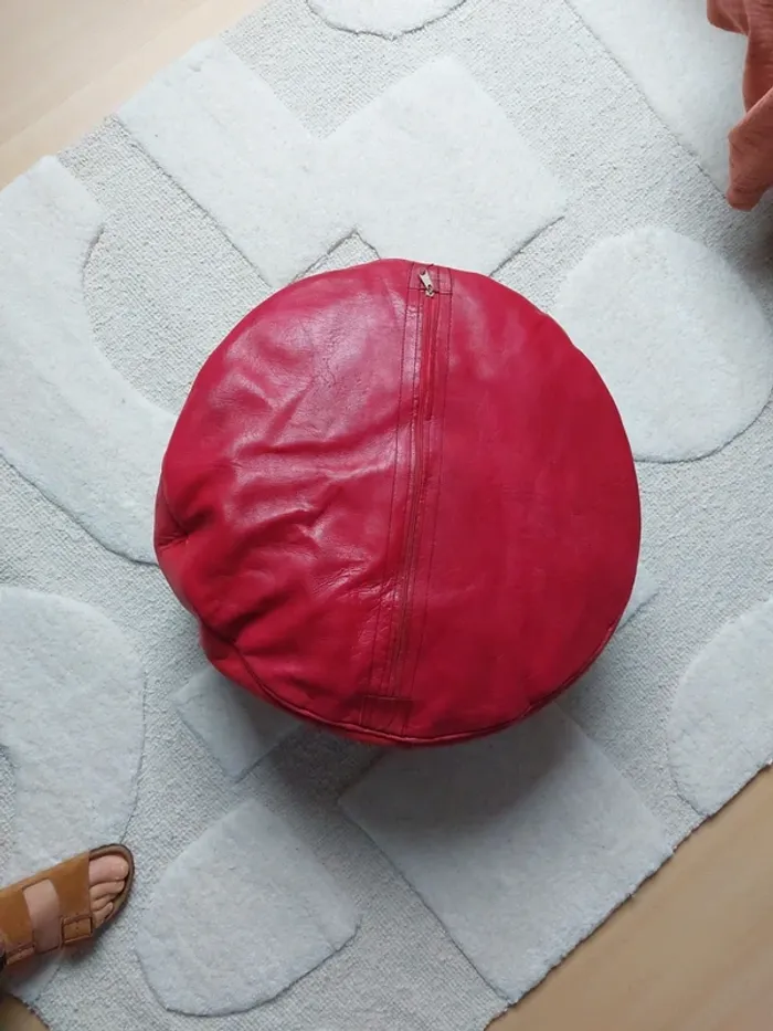 Pouf cuir rouge - photo numéro 3