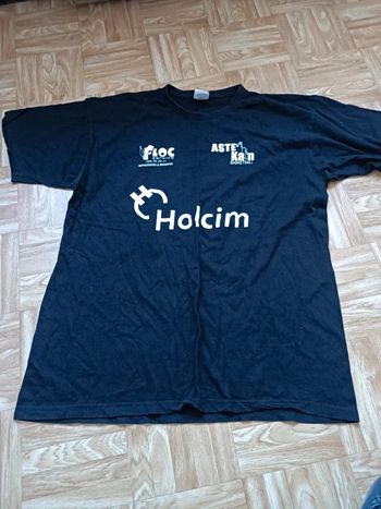 T-shirt Basketball 🏀 homme taille XL en très bon état