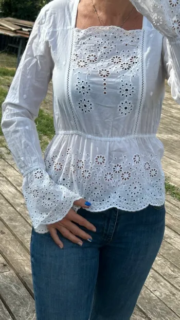 Blouse NA-KD Broderie