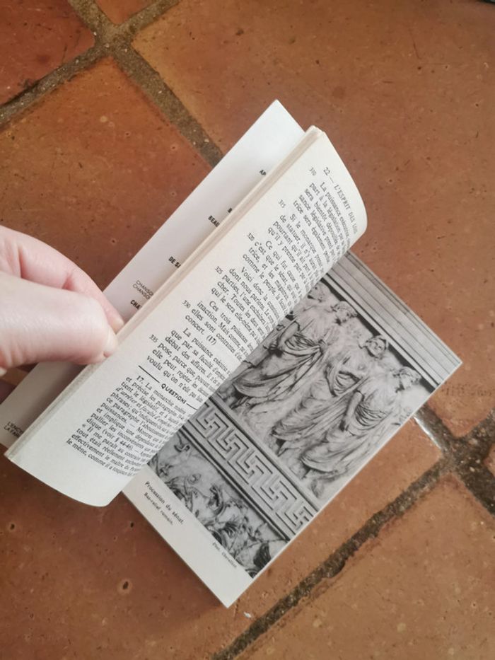 Classiques Larousse, de l'esprit des lois, tome II Montesquieu - photo numéro 2