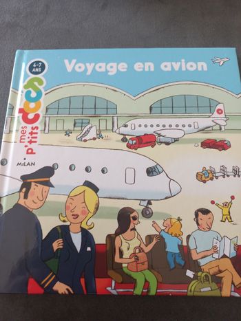 Livre mes p'tits docs voyage en avion 