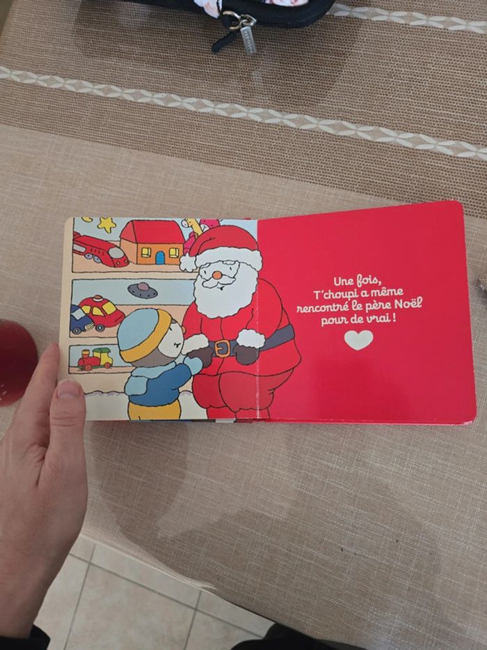 T'choupi aime le Père Noël - photo numéro 5