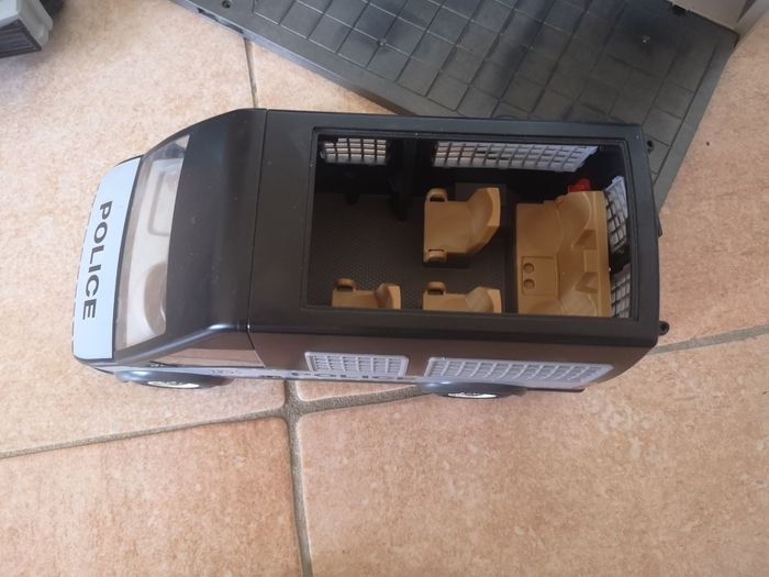 Lot de playmobil (petit commissariat, 2 vehicules + helicoptere - photo numéro 2