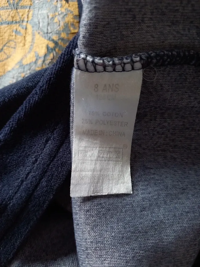 Haut de pyjama 8 ans - photo numéro 4