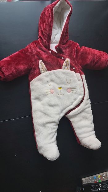 Combinaison molletonnée bien chaude et toute douce rouge bordeau