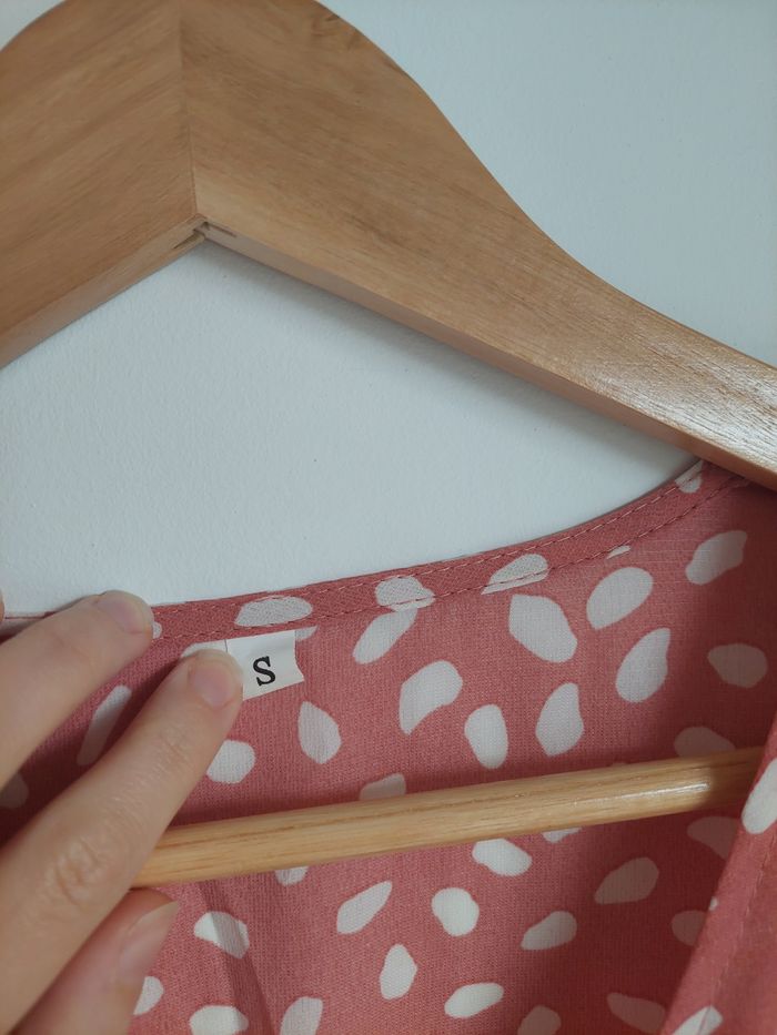 Robe rose et blanche - photo numéro 3