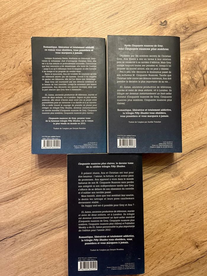 Lot 3 livres Cinquante Nuances de Grey - photo numéro 2