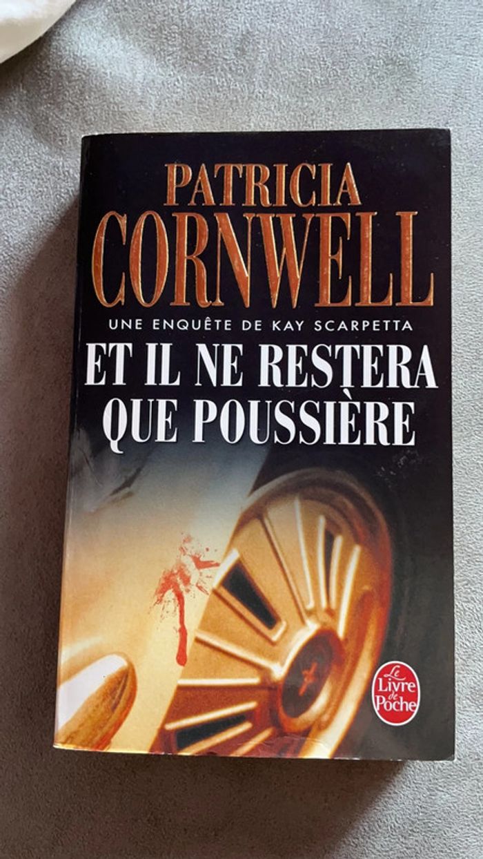 Livre Patricia Cornwell Et il ne restera que poussière