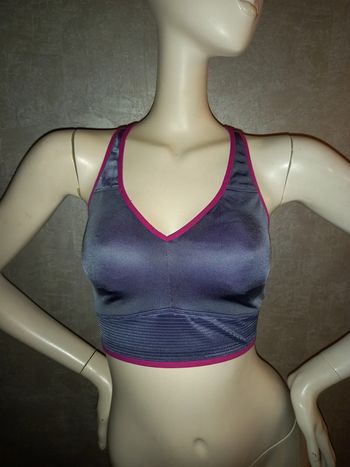 brassière de sport triaction by triumph taille 85C