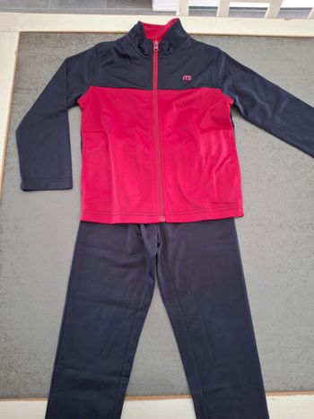 Survêtement - 6 ans -