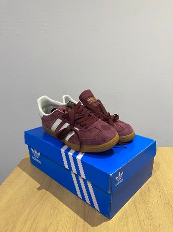 Spezial neuf taille 39