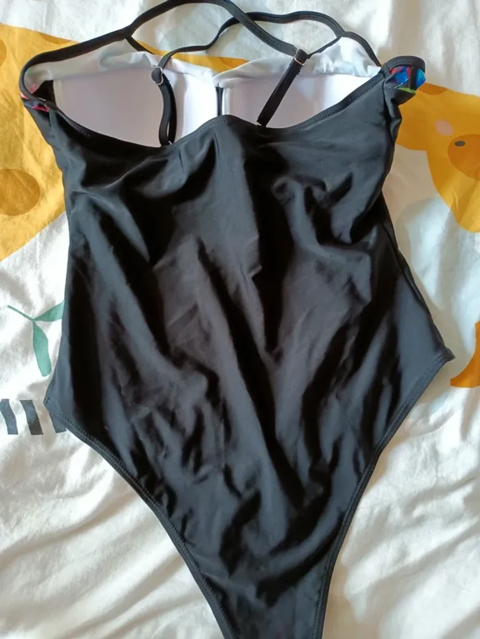 Maillot de bain 1 pièce L - photo numéro 2