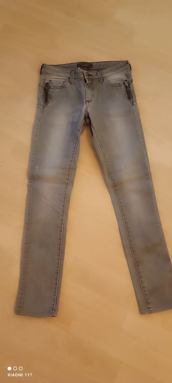 Jean femme taille 34 gris