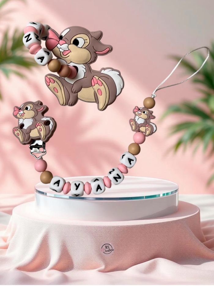 Ensemble attache et anneaux de dentition bunny
