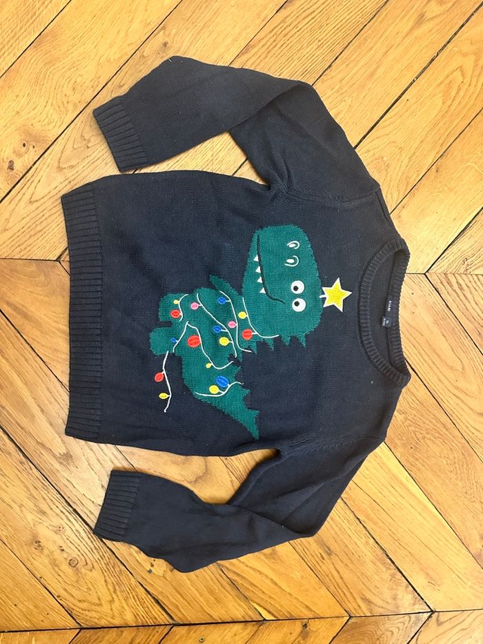 Pull Kiabi de Noël taille 8 an - photo numéro 4