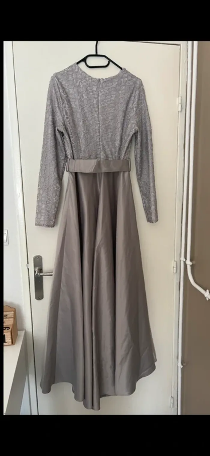 Robe de soirée et cérémonie longue grise taille unique femme - photo numéro 4