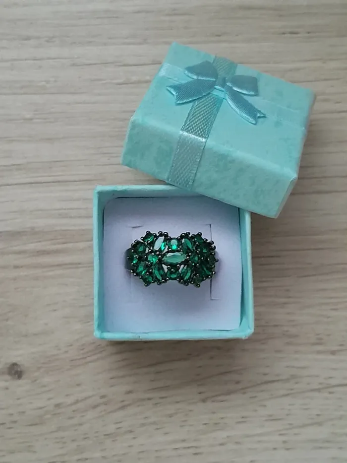 Bague style bohème, large bande de pierres couleur vertes taille 60 - photo numéro 1