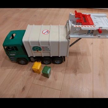 Camion de poubelles