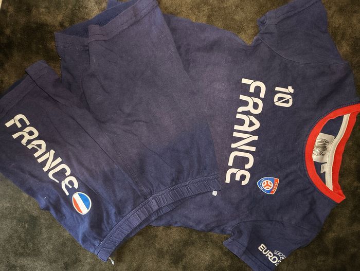 Lot de vêtements pour garçon taille 4 ans - photo numéro 8