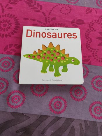 Livre tactile dinausores