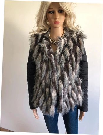 Doudoune matelassée noire avec fausse fourrure Molly Bracken taille S TBE