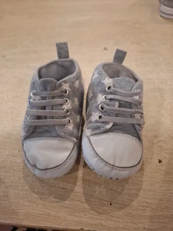 Chaussure bébé 👟