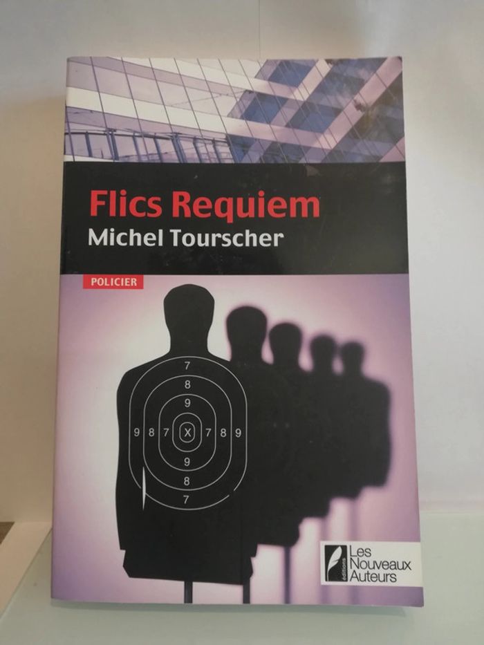 Roman flics requiem
