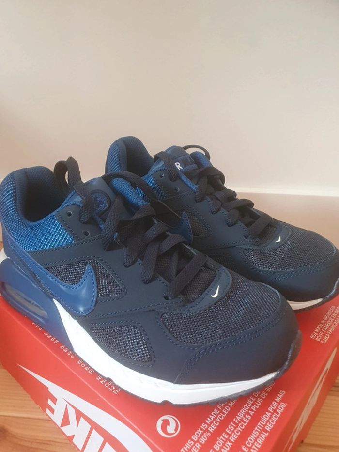 Nike Air Max (36.5) - photo numéro 2
