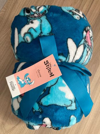 Superbe plaid bleu roi stitch