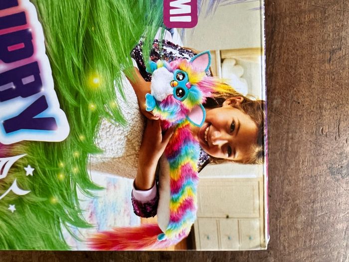 Furby DJ rainbow Peluche interactive Hasbro Dj Furby Rainbow - photo numéro 5